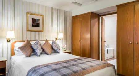 Foxfields Country Hotel Отели в г. Клайтеро