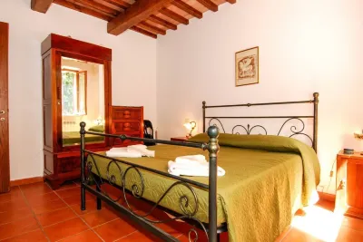 Monte Malbe Charming Villa with Garden and Parking