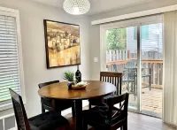 2 BR Single Story Townhouse w King Bed