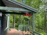 Mountain Forest Retreat w Cedar Hot Tub - Western Catskills 富蘭克林酒店