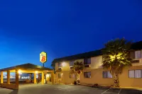 Super 8 by Wyndham Alamogordo/White Sands Hotels in Otero County