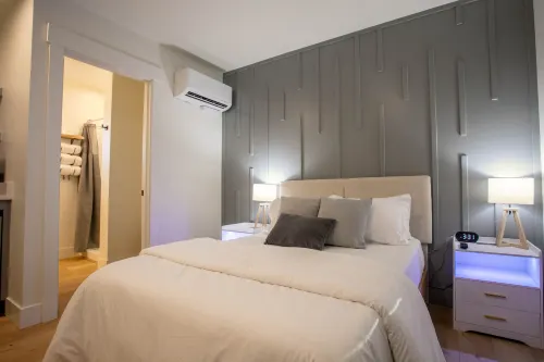 Smart Key Entry and Free Wi-Fi Access - Cozy Inviting Retreat