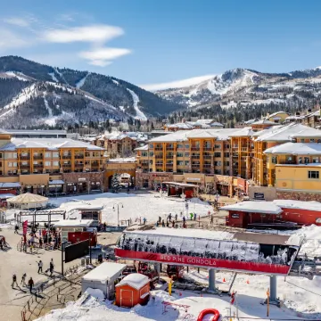 Unequalled Ski in Out, Next to Gondola, Sundial hotel room, Pool, Hot tub, Condo Nast Winner C216A