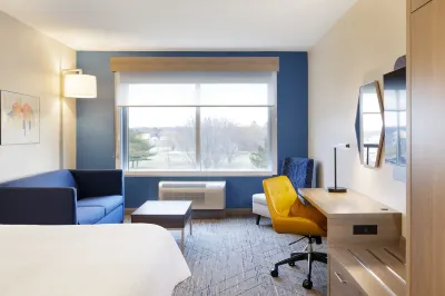 Holiday Inn Express & Suites Dyersburg