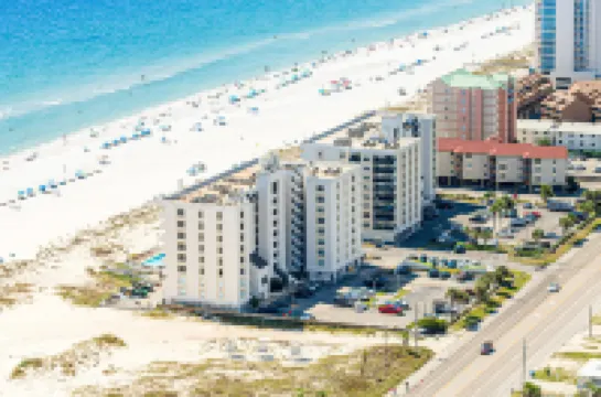 Gulf-Front Condo w/Shared Pool, Beach Access, Private Waterfront Balcony, & A/C Hotels in 