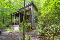 NEW! 30 Acre Secluded Glamping Experience - Private Hiking & Climbing Retreat in Red River Gorge, KY Hotels in Lee County