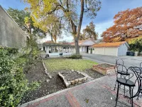 Elegant Duplex with Exclusive Amenities - Charming Historic Retreat