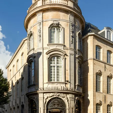 Sapphire House Antwerp, Autograph Collection