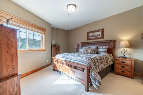 Prime Location Near Shops and Outdoor Adventures - Stylish Oasis Hotels in Coeur d'Alene