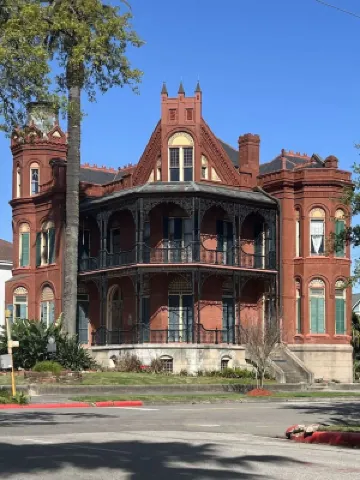 Secure Fenced Yard and Modern Comforts - Charming Cozy Retreat