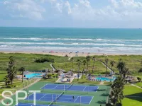 Sweeping Views and Luxurious Amenities - Stunning Beachfront Haven 伊莎貝爾港住宿飯店