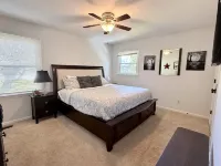 Cozy Escape with Outdoor Patio and Shuffleboard - Charming Retreat Hotels in Pineville