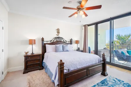 Gulf Views and Expansive Balcony - Stunning Family Retreat Отели в г. Дофин-Айленд