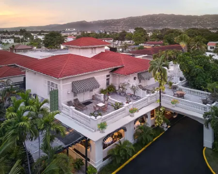 Terra Nova All Suite Hotel Hotels in Kingston