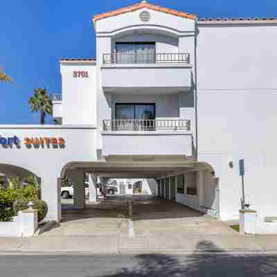Comfort Suites San Clemente Beach Hotel Exterior