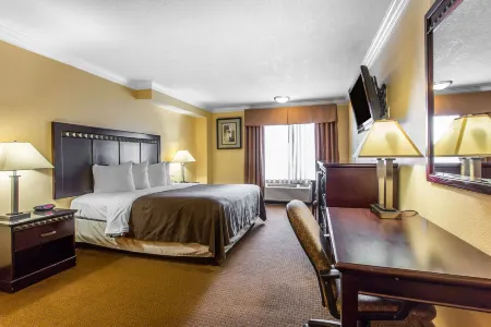 Quality Inn & Suites Bell Gardens-Los Angeles