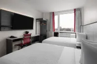 Ramada by Wyndham Brooklyn Near Flatbush - 3-Star
