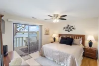 Pool and Boat Slip with Lake Views - Stunning Retreat