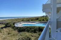 Stunning Ocean Views and Community Pools - Spectacular Coastal Haven