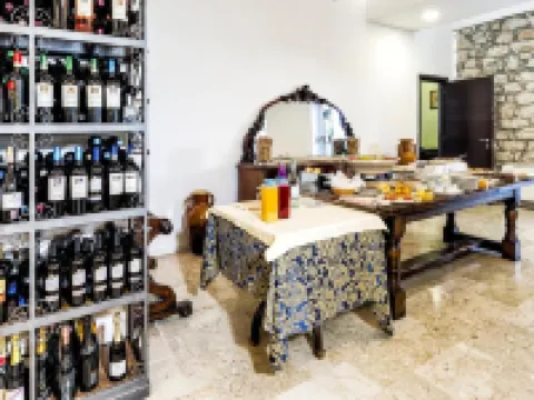 科魯奇酒店 阿韋利諾省酒店