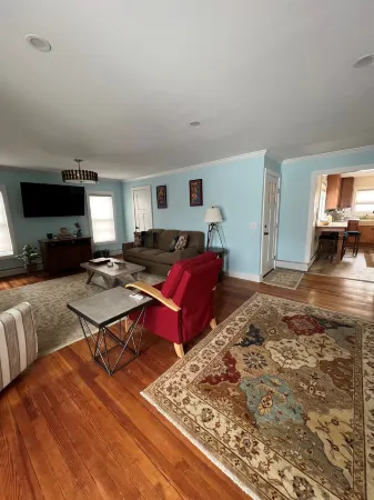 Spacious Living and Fully Equipped Kitchen - Charming Getaway