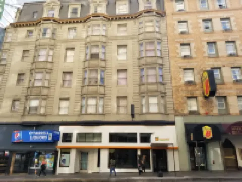 Orange Village Hostel Отели в г. 