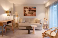 Résidence Hôtelière Chambord au Coeur de Menton - entièrement rénovée - balcony