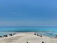Spacious Sea View Apartment โรงแรมในไฮฟา