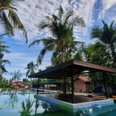 Moonshine Resort Chumphon