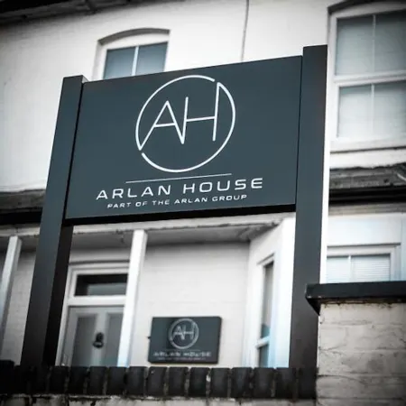 Arlan House, Central Basingstoke Hotel Отели в г. Олд Бейсинг энд Личпит