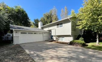 Close to Trails, Parks & Open Space! Amazing Yard!