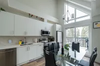 Skyline-Townhouse Combo-AC-Pool-Hot Tub