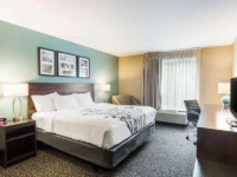 สลีป อินน์ แอนด์ สวีทส์ ดันมอร์ โรงแรมในDunmore