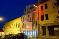 Hotel Comfort with Free Wellness and Fitness Centrum Hotels in Нітра