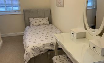 Stunning 2-Bed Apartment in Bawtry, England