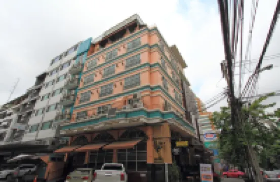 バーボンストリートレストラン＆オイスターバー Avenue 61 Condominium周辺のホテル