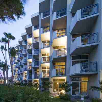 Hilton Aruba Caribbean Resort & Casino Hotel Exterior