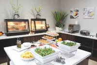 Nuvo Suites Hotel - Miami Doral - breakfast