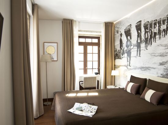 Oca Ribeira do Porto Hotel