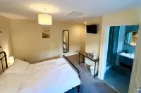 Farmyard Inn Youlgreave Hotels in Winster