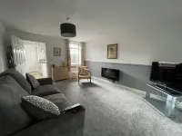 Cosy & Comfortable Apartment w/Parking