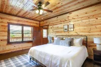 Splash of Gatlinburg 6 Bedroom Cabin by RedAwning Hotels in Sevier County