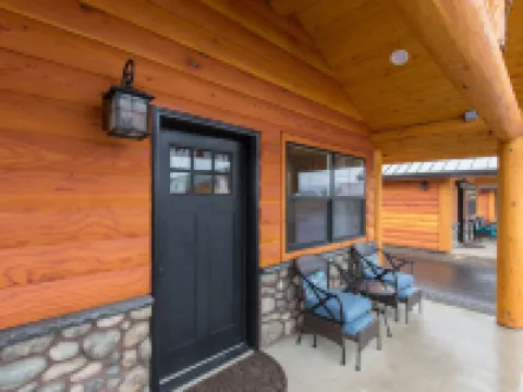 Woodland Inns Hotels in Forks