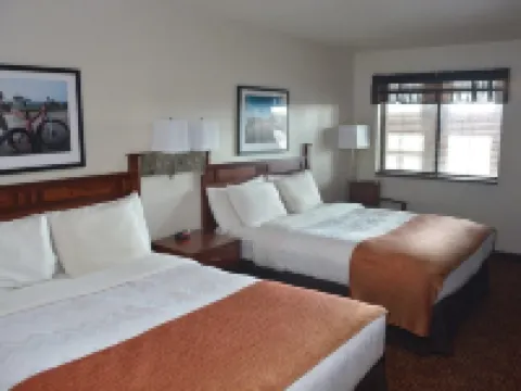 Roosevelt Inn & Suites Hotels in McKenzie County