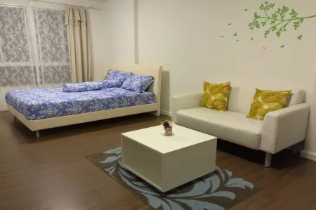 Baan Thew Lom Condominium Отели в г. Ча-Ам