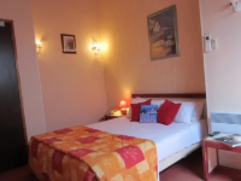 오텔 사블 데오 에 소 레스토랑 '르 16 비스' 벤디 호텔