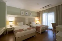 Padok Premium Hotel & Stables Hotels in Ula