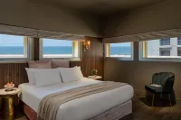 Leonardo Gordon Beach