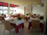 Elaia Garden Hotel - breakfast