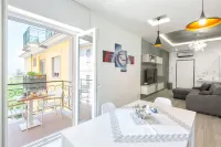 SorrentoVibes - New & Stylish Two Bedroom Apartment with Balconies